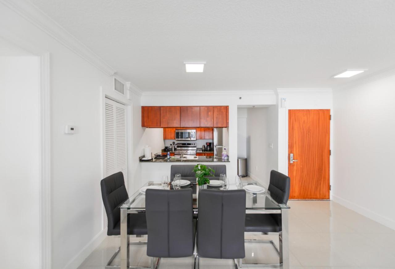 Gorgeous Apartment In Brickell 마이애미 외부 사진